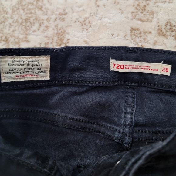 Levi's High Rise Super Skinny Jeans - Picture 3 of 4